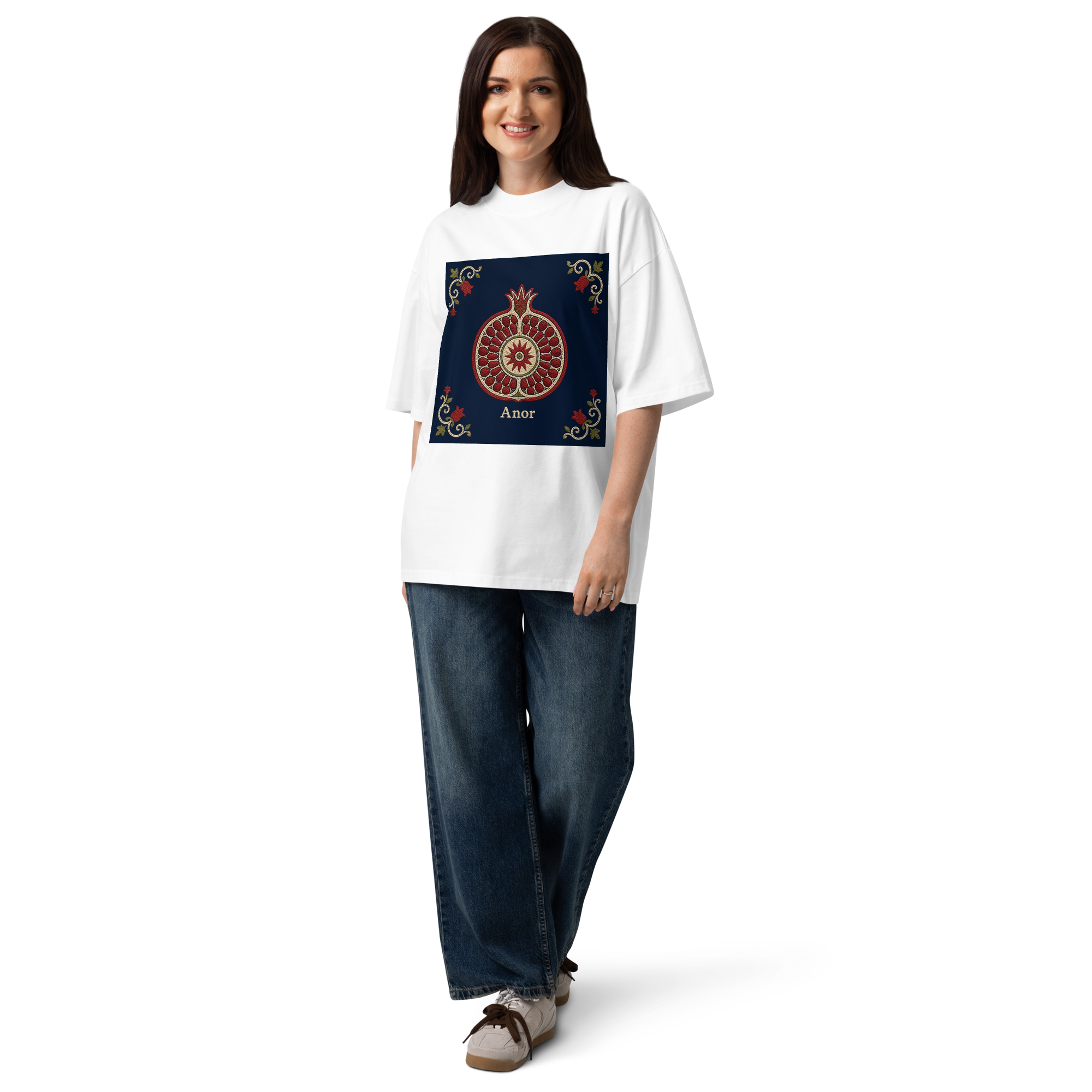 Anor Uzbek pomegranate medallion tee — white, detail view